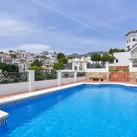 One Bedroom Penthouse Apartmán *