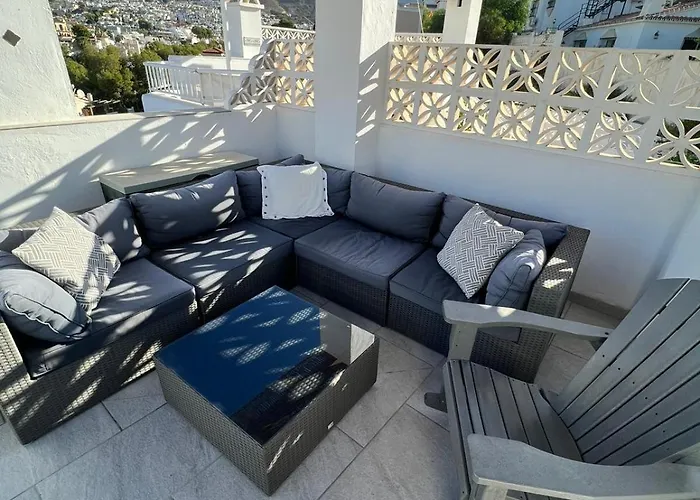 One Bedroom Penthouse Apartament